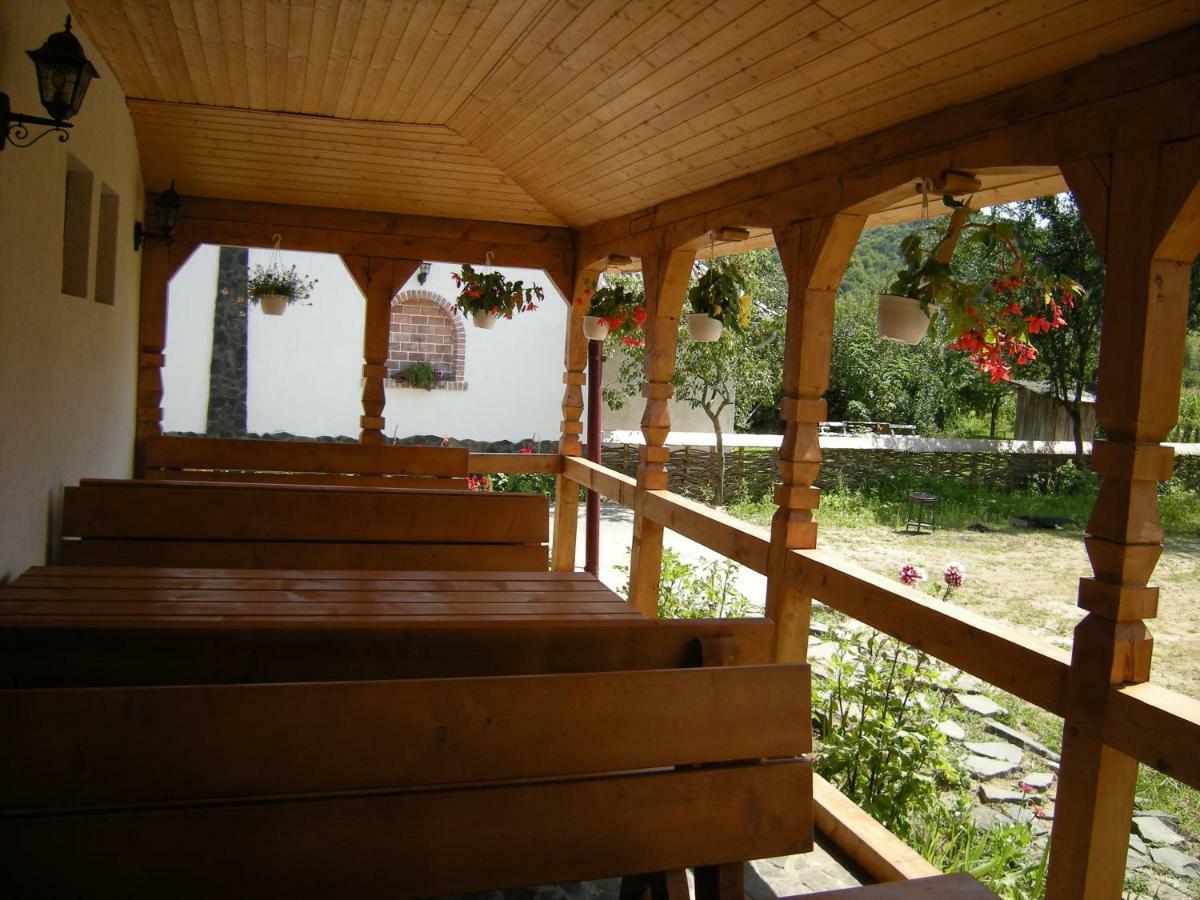 Cabana Iza Hotel Bîrsana Exterior foto